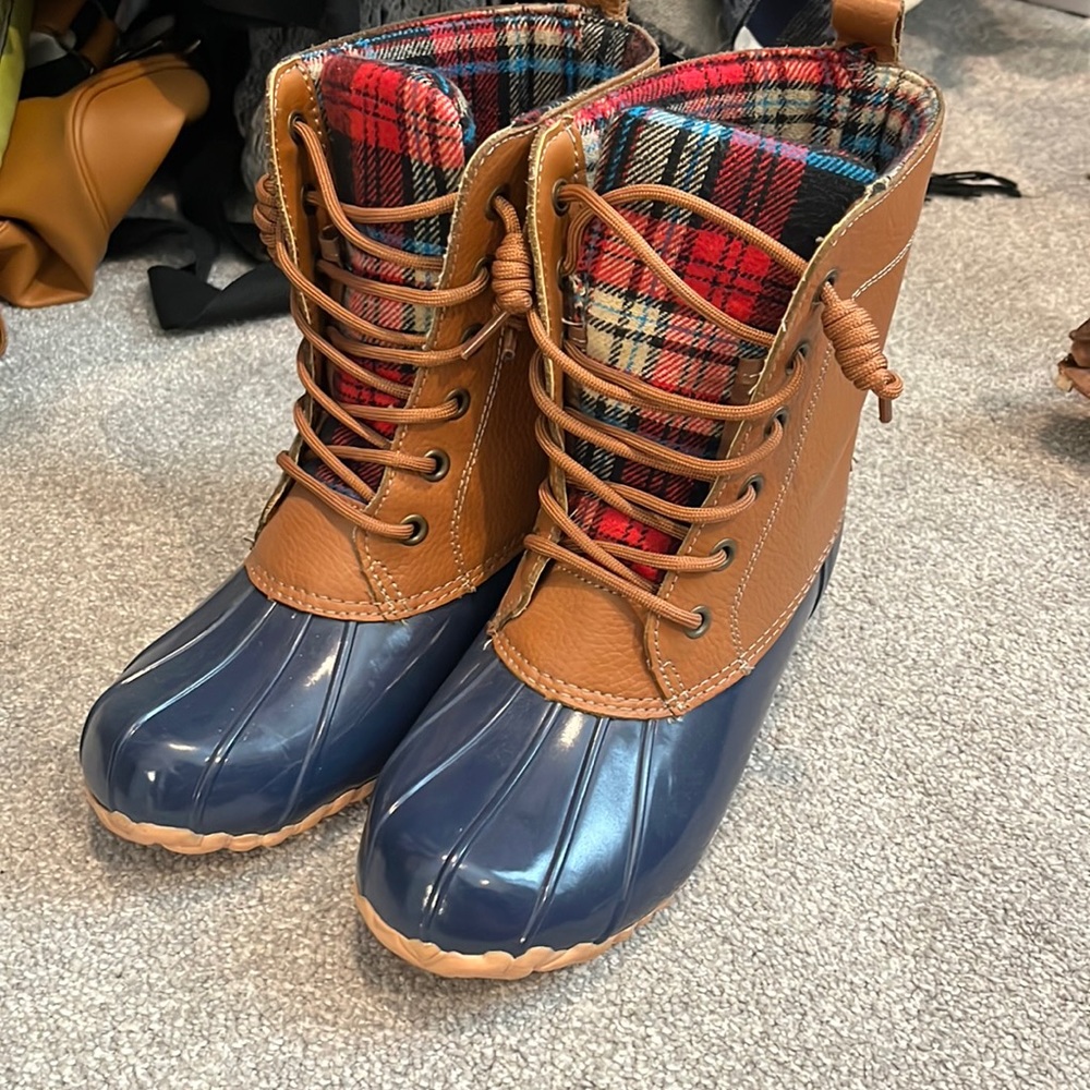 Rain boots